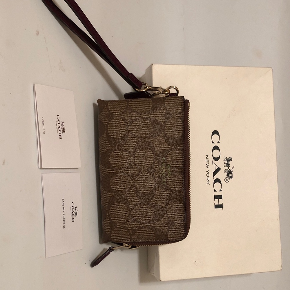Coach Tan and Brown Signature Wristlet “c” pattern NEW w/Box Double zipper